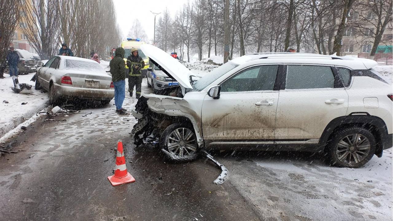 Две девочки пострадали в ДТП в Новочебоксарске