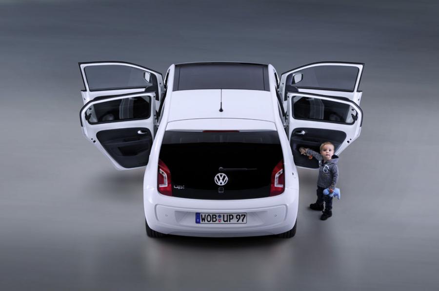  :
 - Volkswagen_four_door_up.jpg
 - : 72,58, : 180